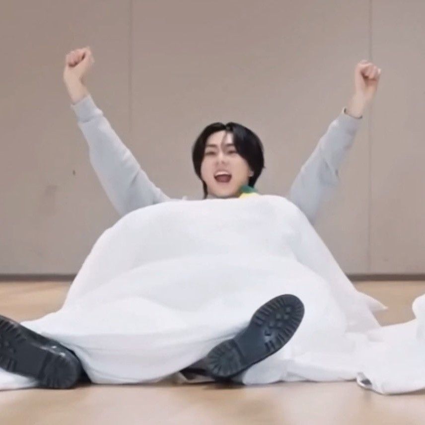 Recent activity shot of Jungwon (ENHYPEN)