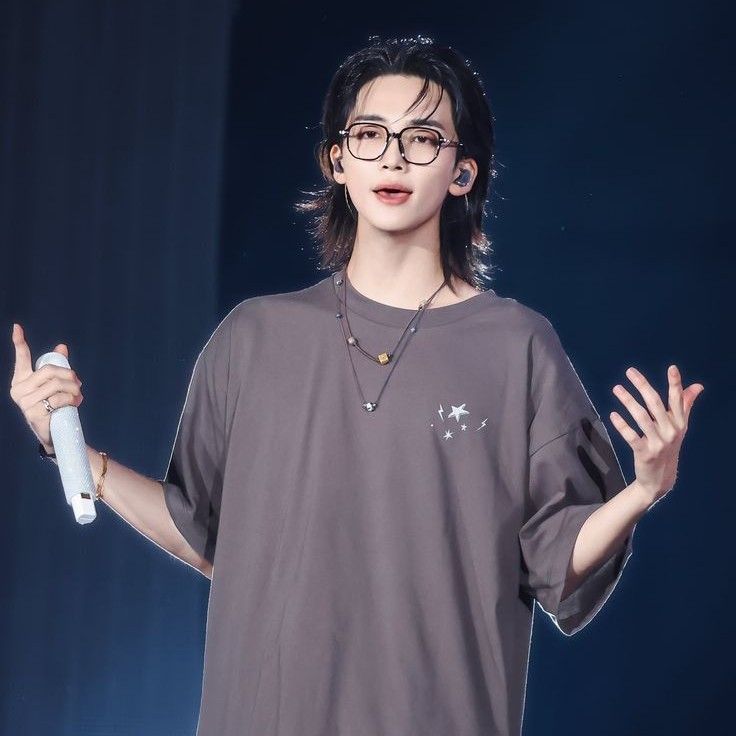 Behind-the-scenes cut of Jeonghan (SEVENTEEN)