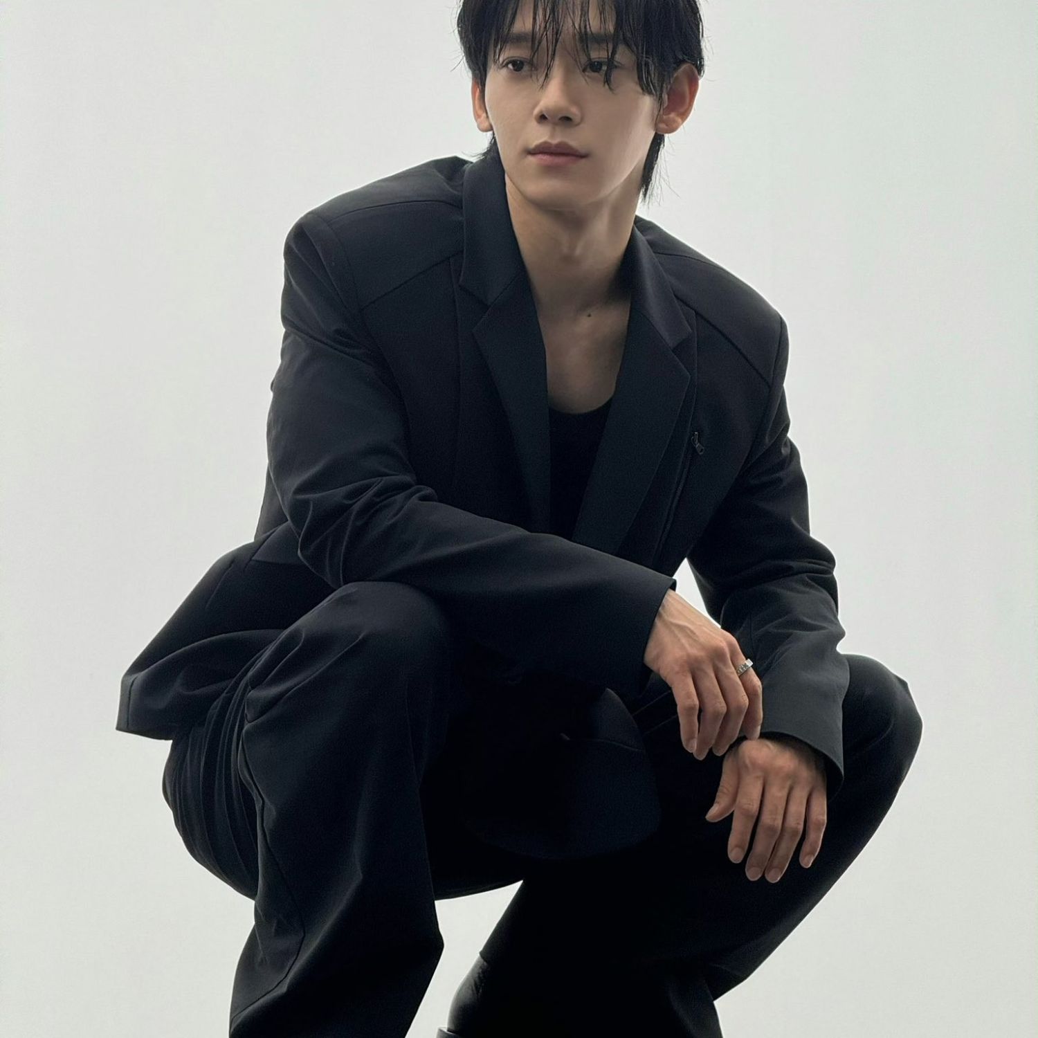Behind-the-scenes cut of Chen (EXO)
