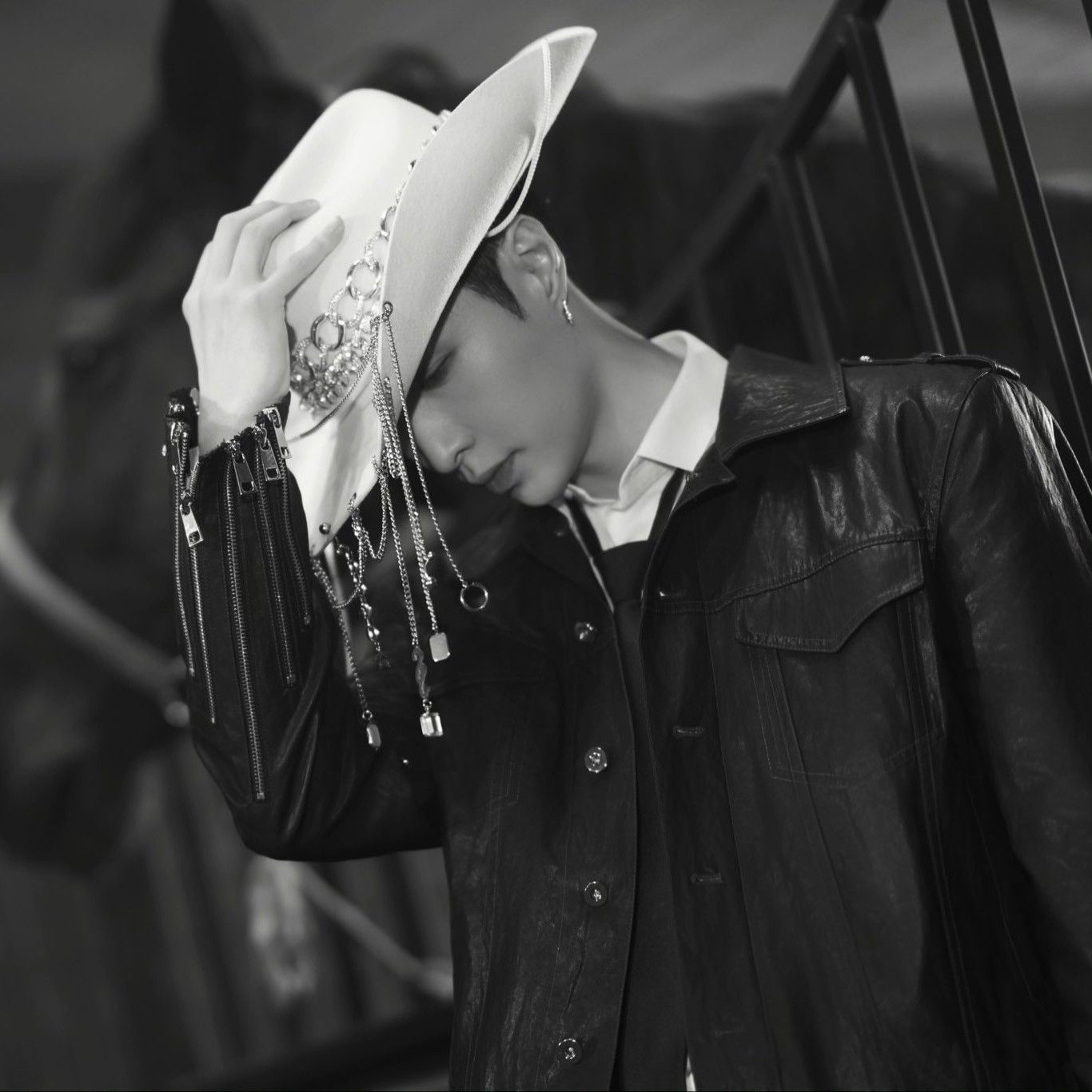 Recent activity shot of Lay (EXO)