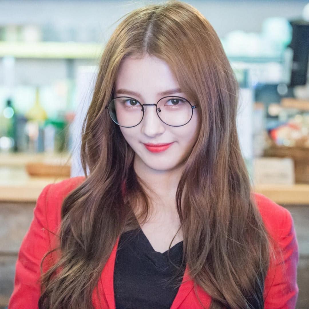 Recent activity shot of MOMOLAND