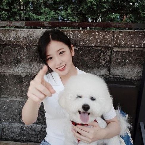 Behind-the-scenes cut of An Yujin (IVE)