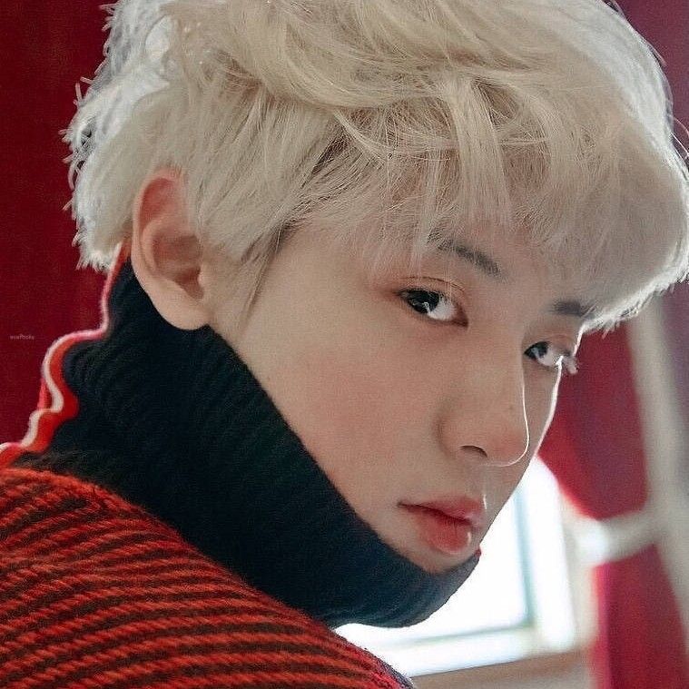 찬열 (EXO)의 최신 사진