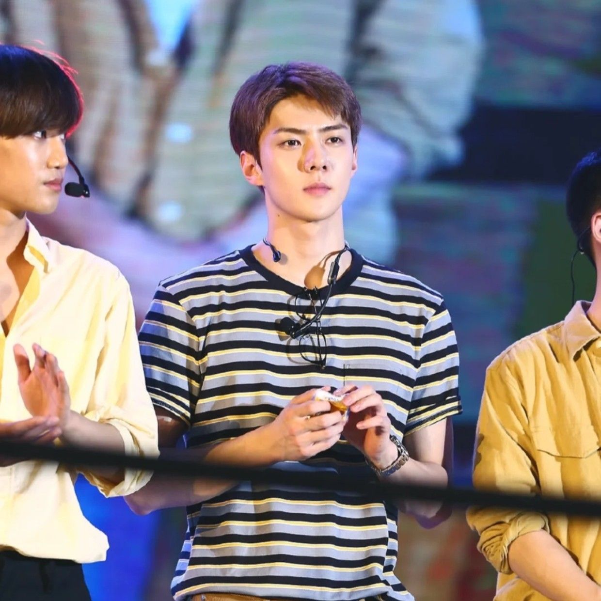 Momen yang diabadikan oleh penggemar Sehun (EXO)