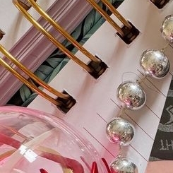 Behind-the-scenes cut of Siyeon (DREAMCATCHER)