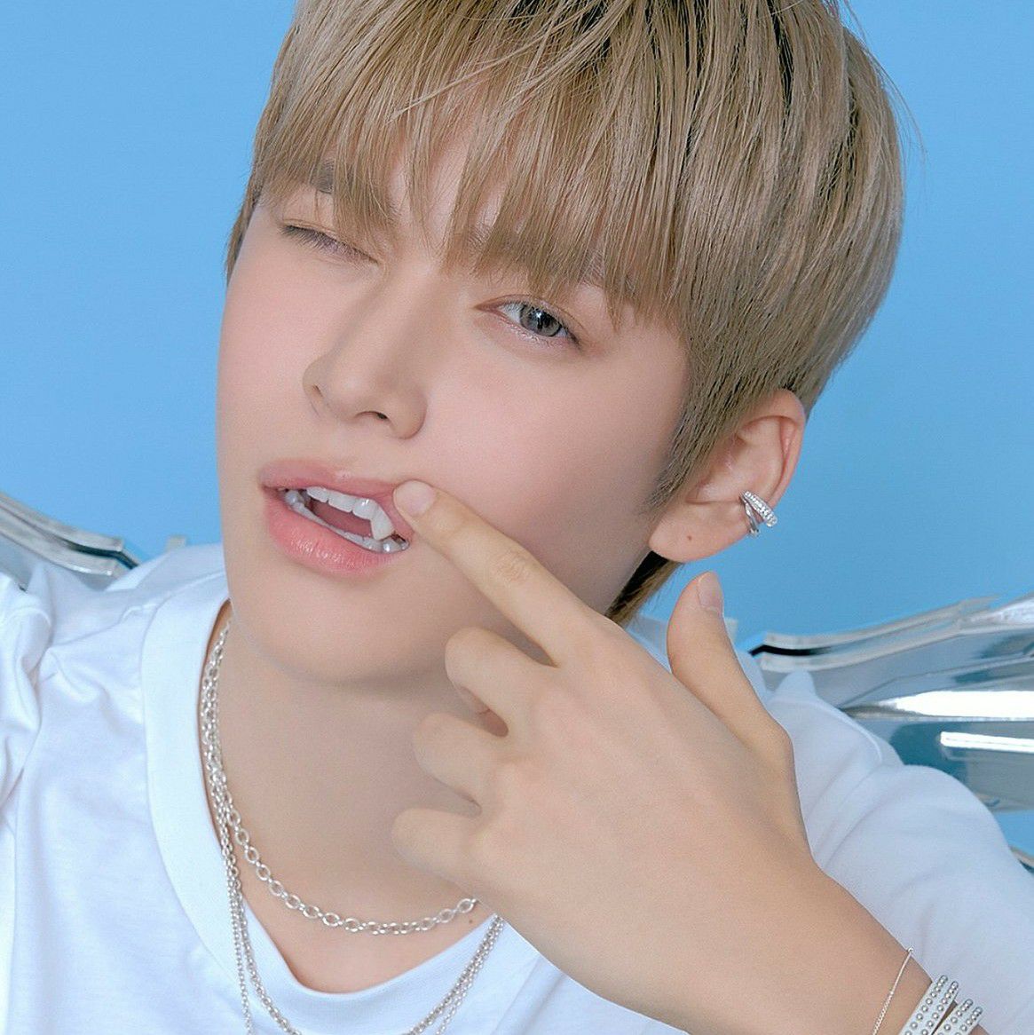 Behind-the-scenes cut of Eunseok (RIIZE)