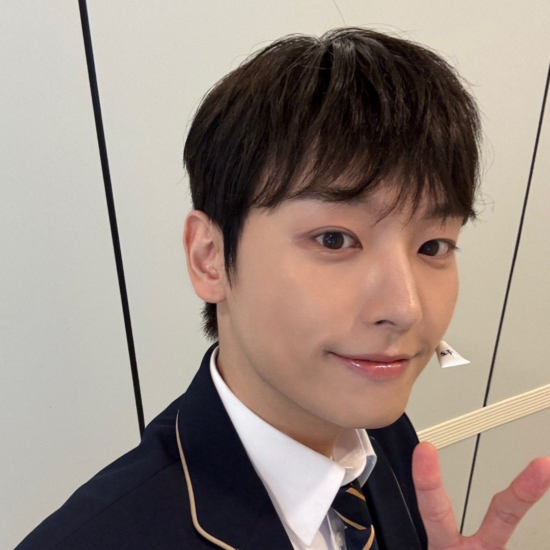 Behind-the-scenes cut of Inseong (SF9)