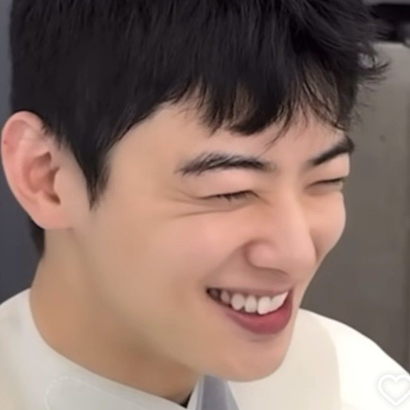 Latest photo of Eunwoo (ASTRO)