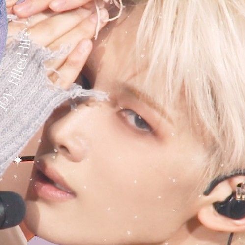 A moment captured by Jo (&TEAM)'s fan