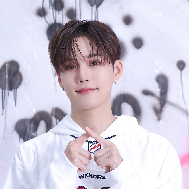 A moment captured by Seunghun (B.D.U)'s fan