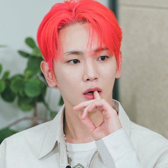 A moment captured by Key (SHINee)'s fan