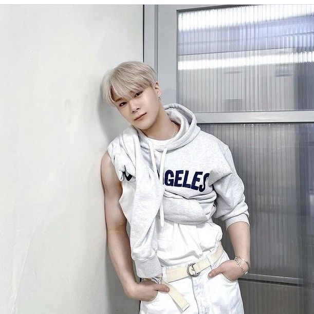 A moment captured by Moonbin (ASTRO)'s fan