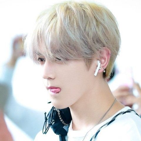 Behind-the-scenes cut of Taeyong (NCT 127)