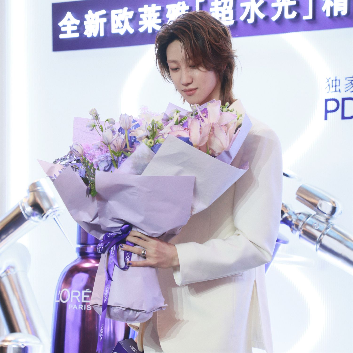 Recent activity shot of The 8 (SEVENTEEN)