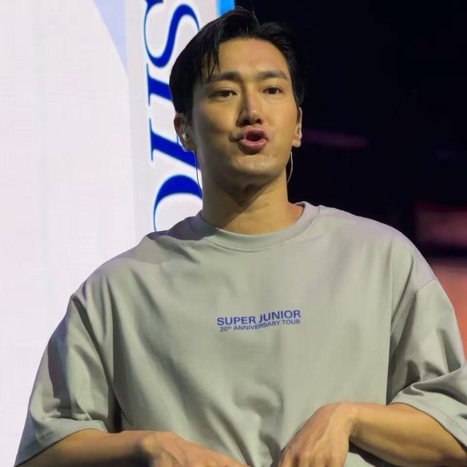 始源 (Super Junior)的最新照片