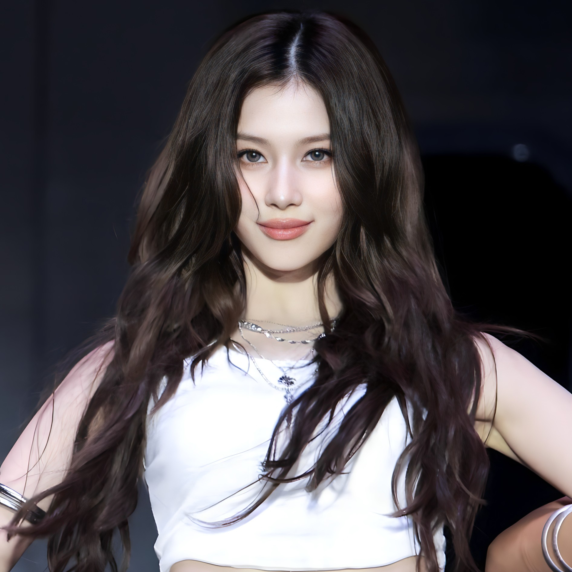 Latest photo of Sana (TWICE)