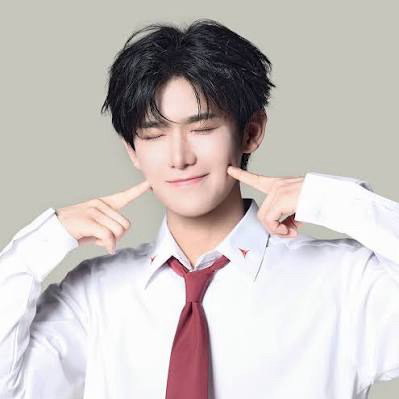 Latest photo of Yi Chen