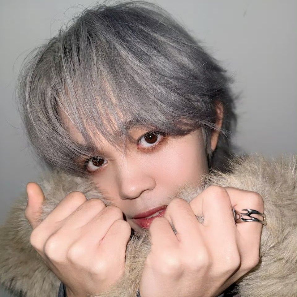 Behind-the-scenes cut of THI-O (NexT1DE)