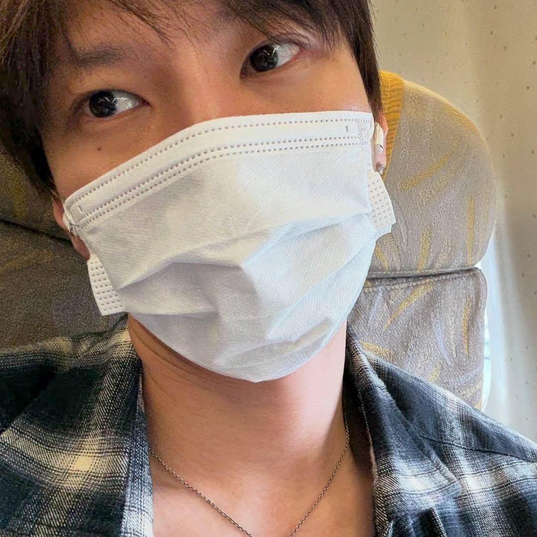 Recent activity shot of LEO (VIXX)