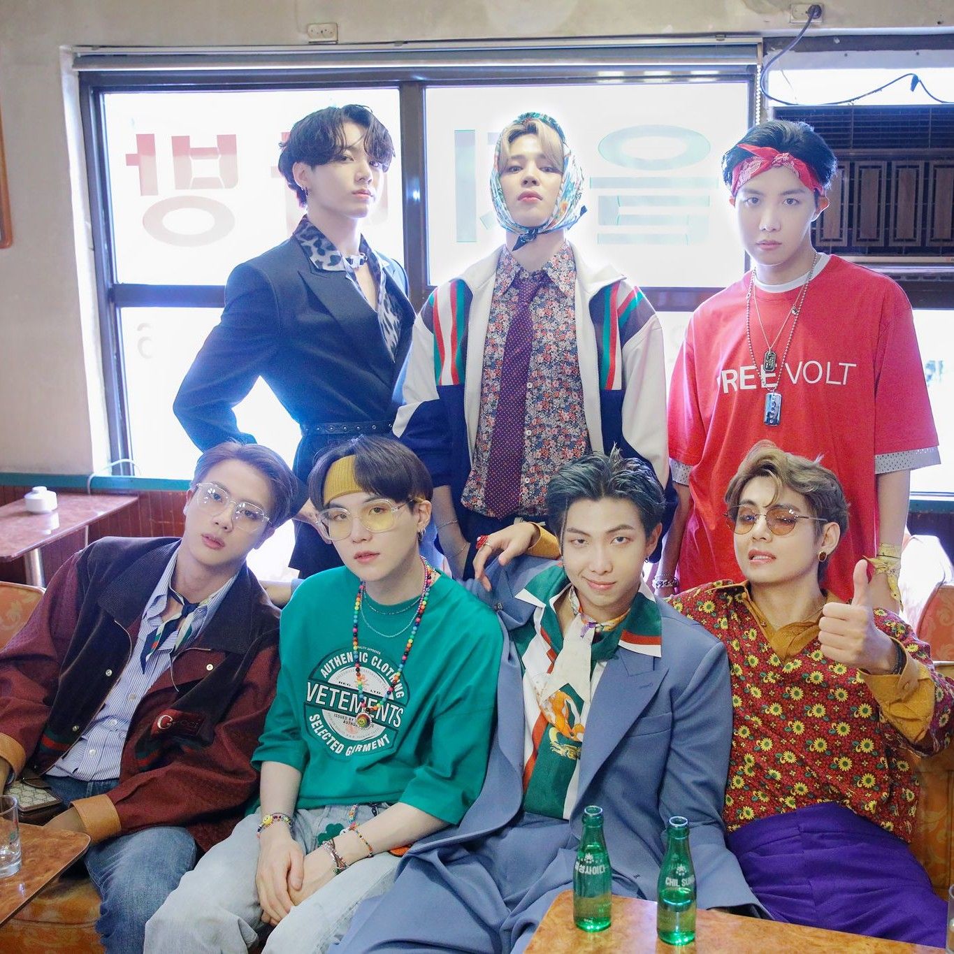 Foto aktivitas terbaru RM (BTS)