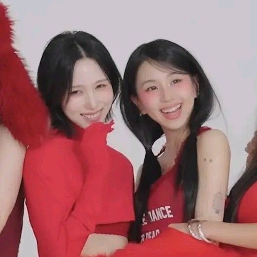 Latest photo of Mina (TWICE)