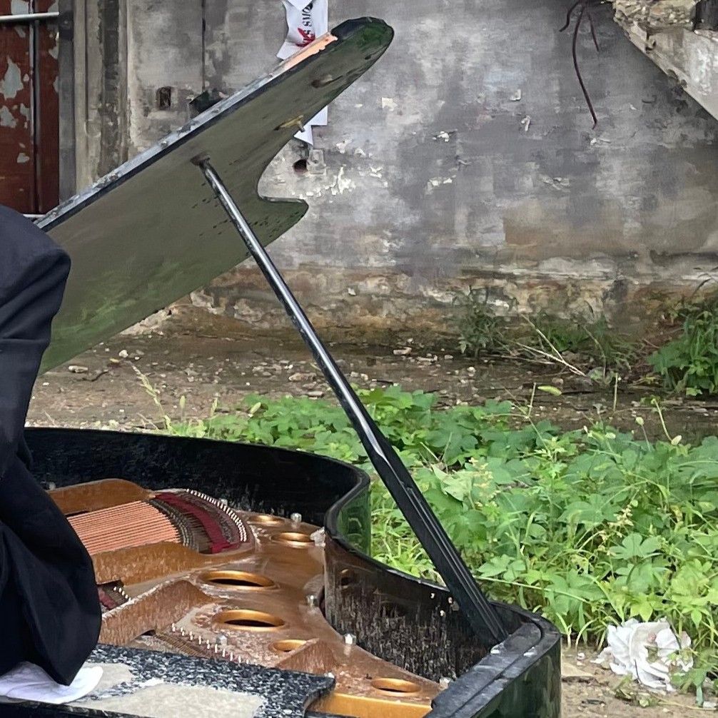 A moment captured by Cho Wonsang (LUCY)'s fan