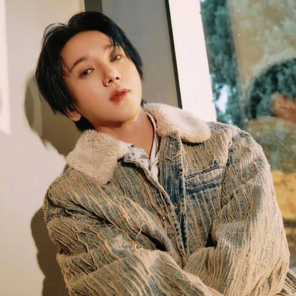 艺声 (Super Junior)粉丝拍下的瞬间