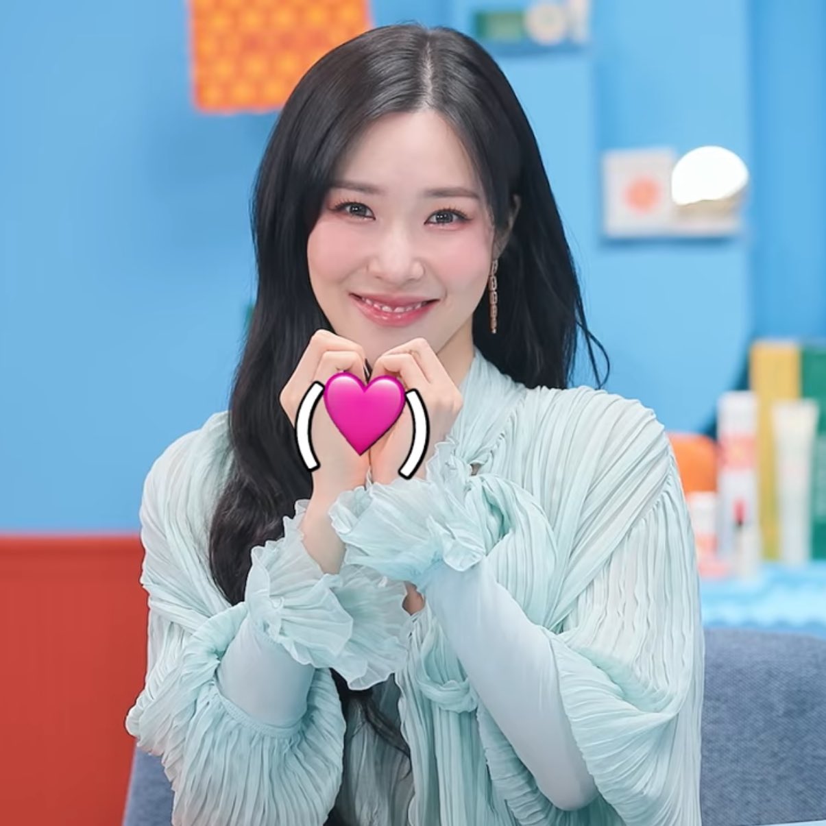 A moment captured by Tiffany Young (Girls' Generation)'s fan
