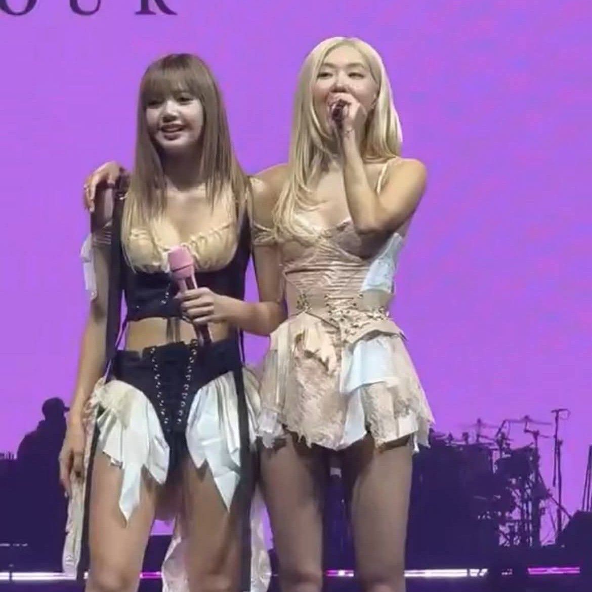 리사 (BLACKPINK)의 비하인드 컷