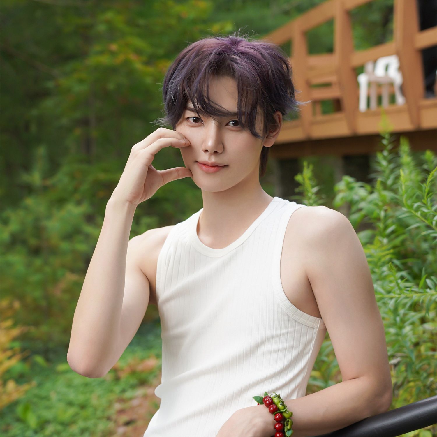 Behind-the-scenes cut of Minhee (CRAVITY)