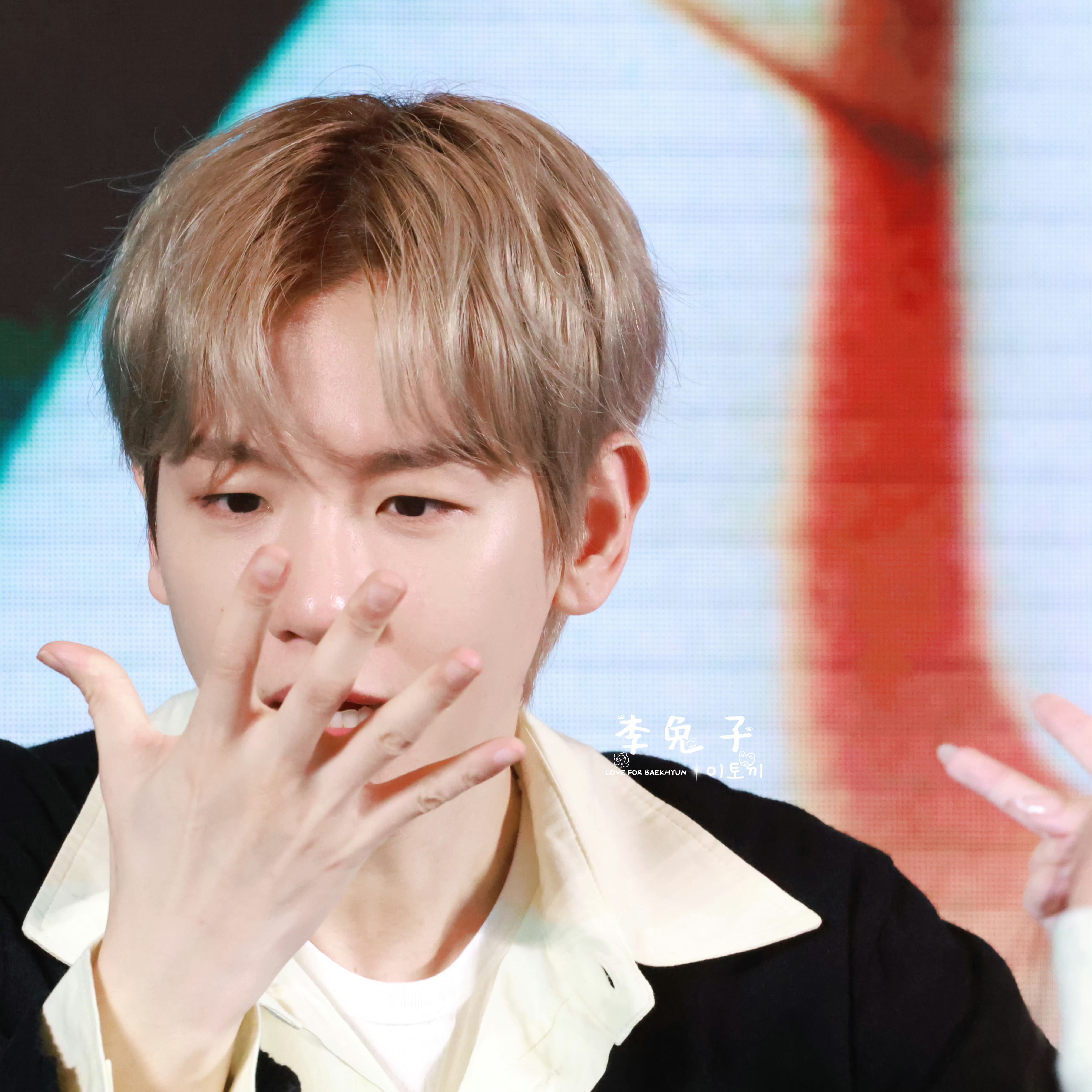 伯賢 (EXO)的最新活動照片