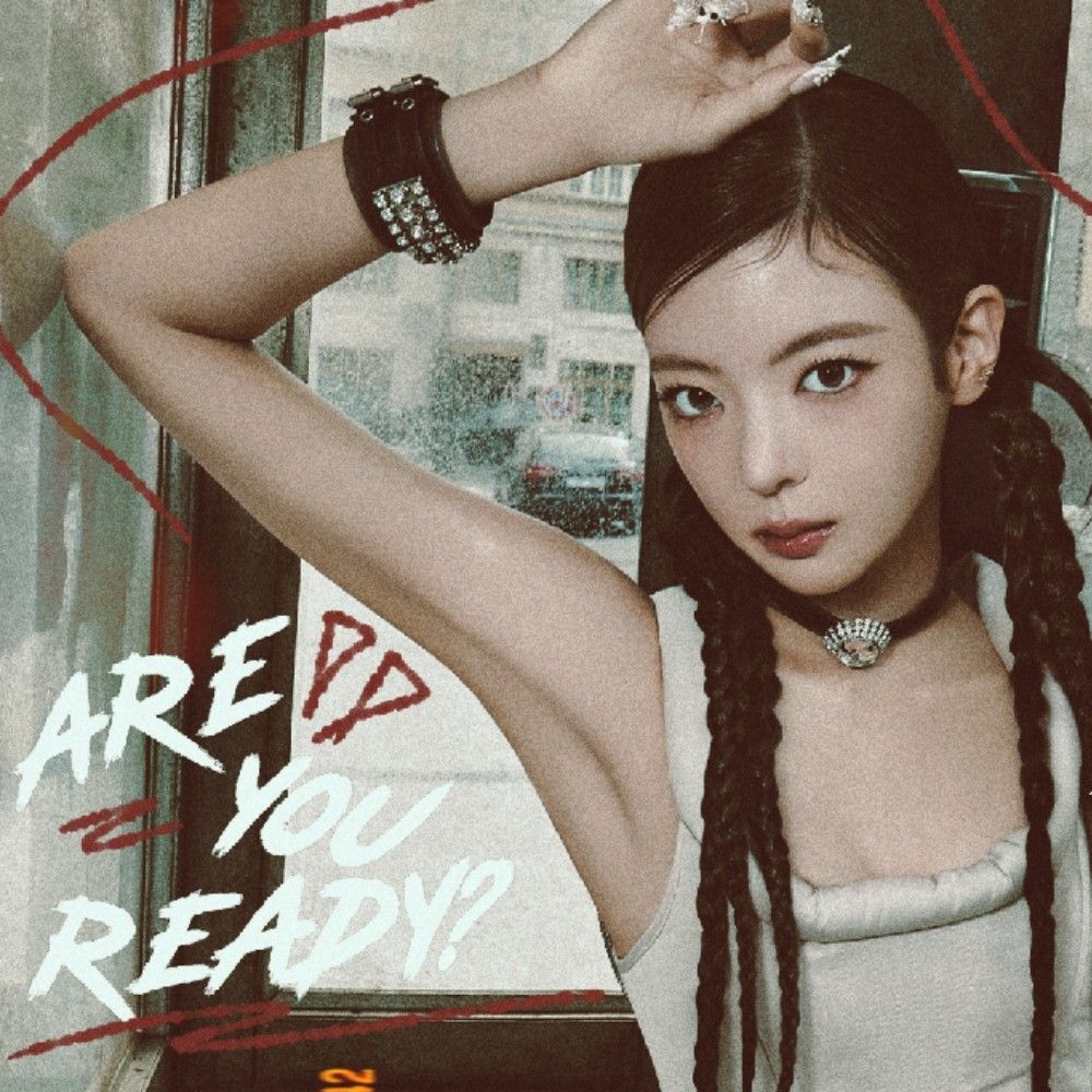 Behind-the-scenes cut of Lia (ITZY)