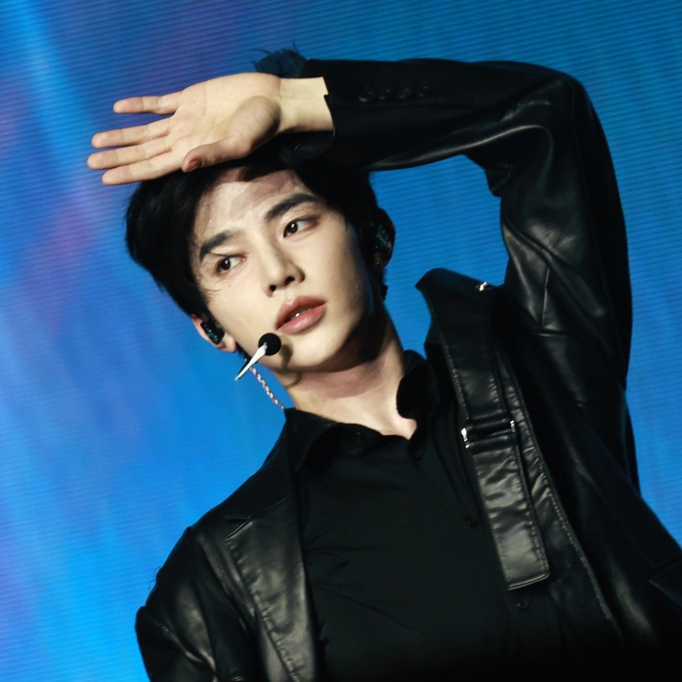 Behind-the-scenes cut of Zhang Hao (ZEROBASEONE)