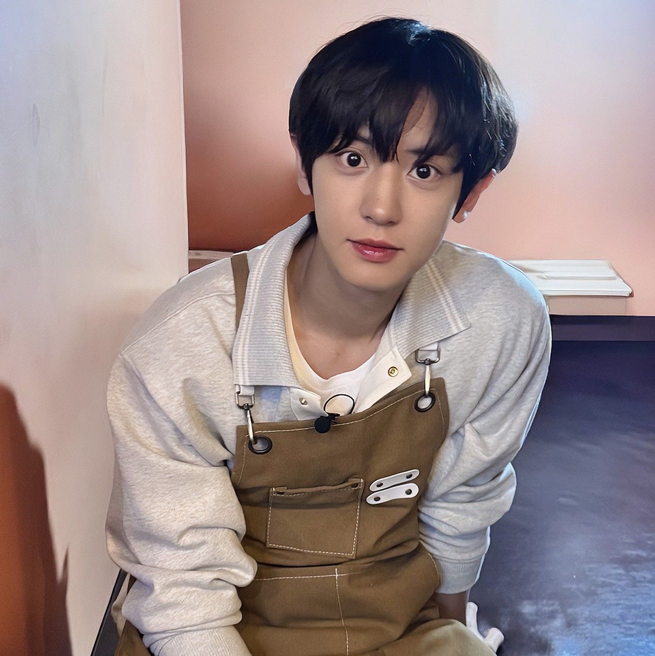 Recent activity shot of Chanyeol (EXO)