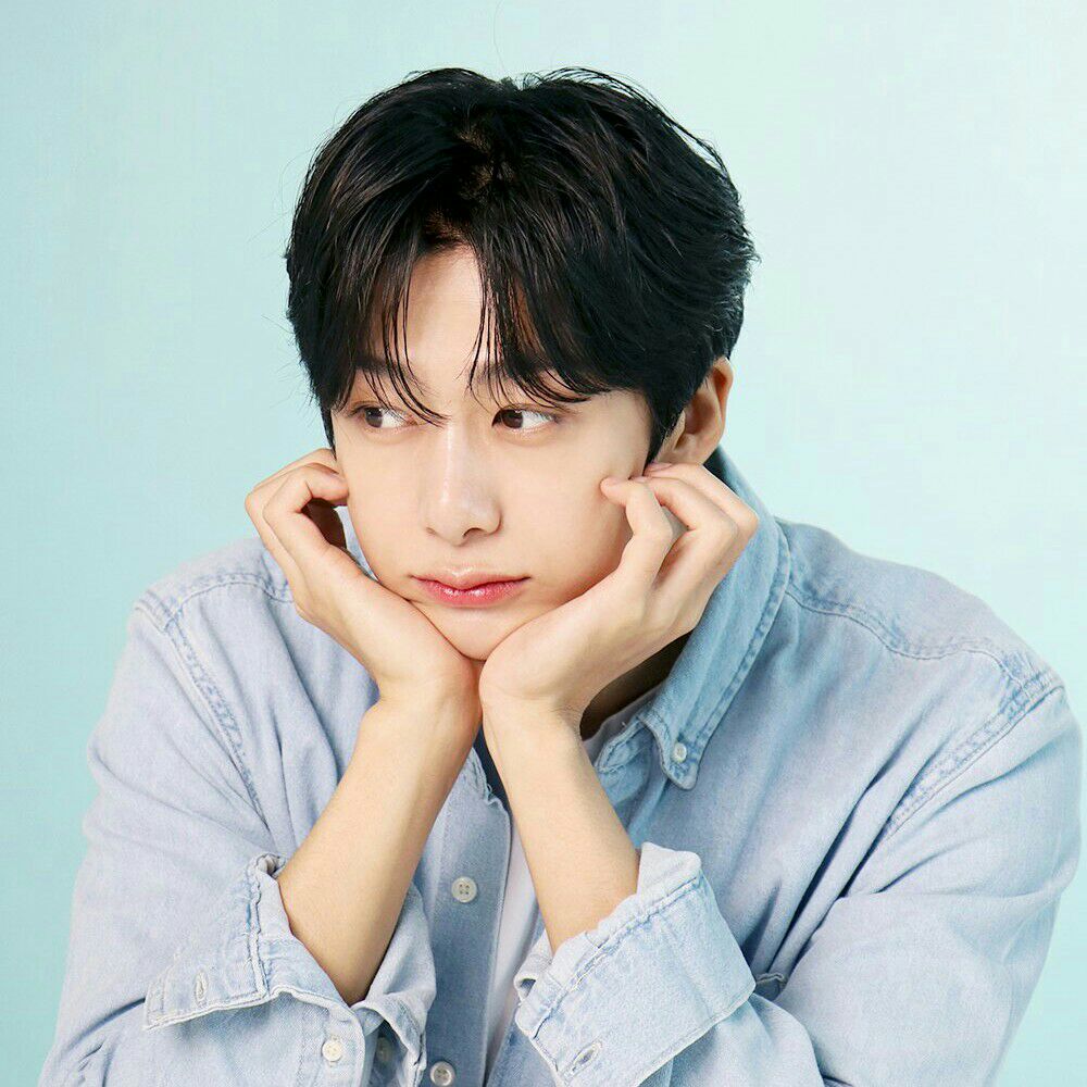 Recent activity shot of Hyungwon (MONSTA X)