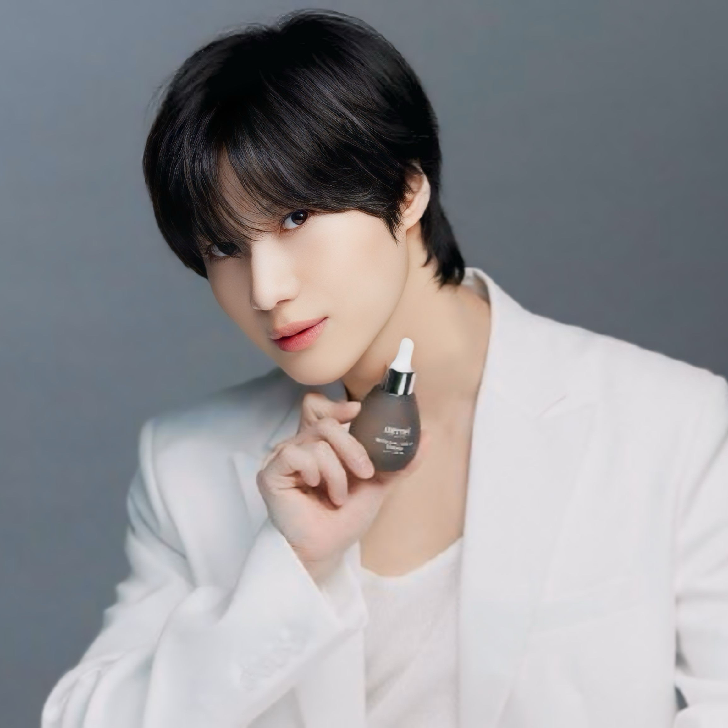 Behind-the-scenes cut of Taemin (SHINee)