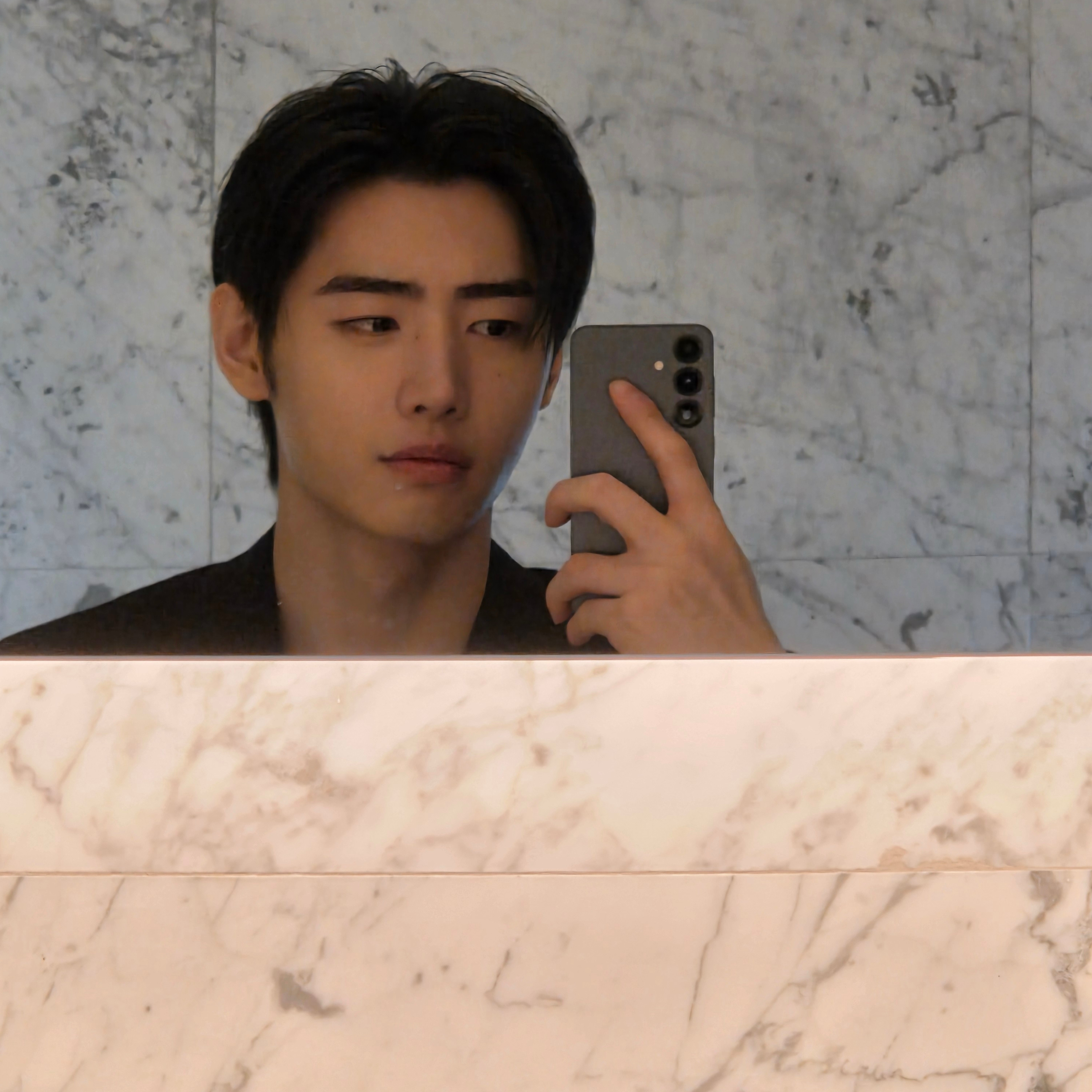Behind-the-scenes cut of Sunghoon (ENHYPEN)