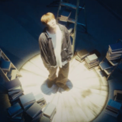 周宪 (MONSTA X)的最新照片