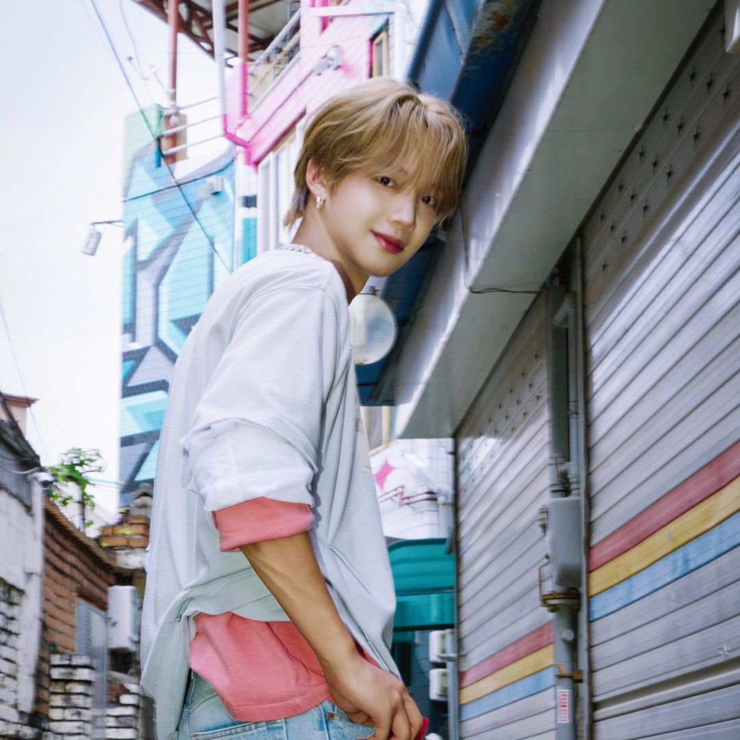Behind-the-scenes cut of Lim Youngmin