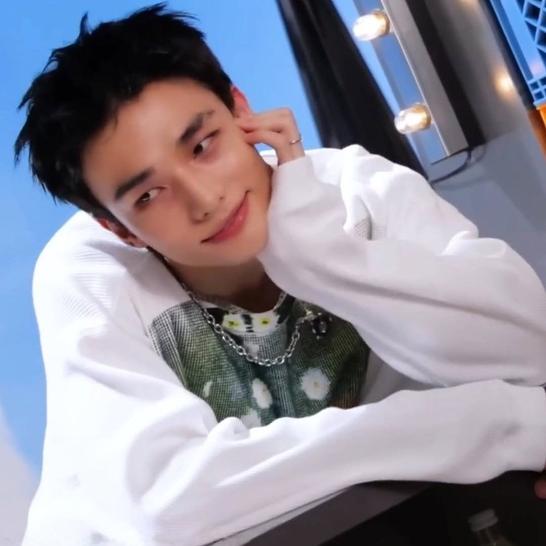 ヒョンジン (Stray Kids)の最新写真