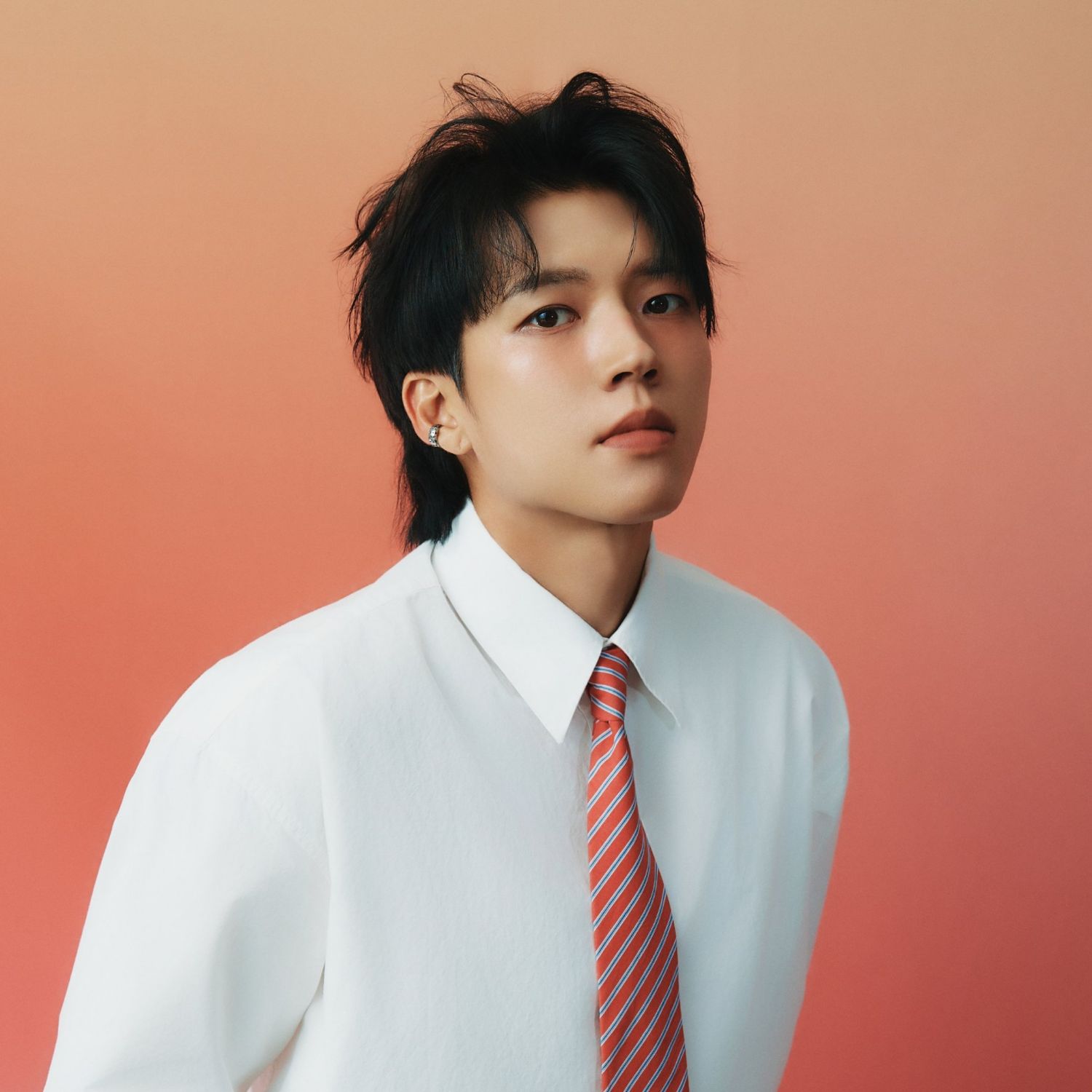 Behind-the-scenes cut of Woohyun (INFINITE)