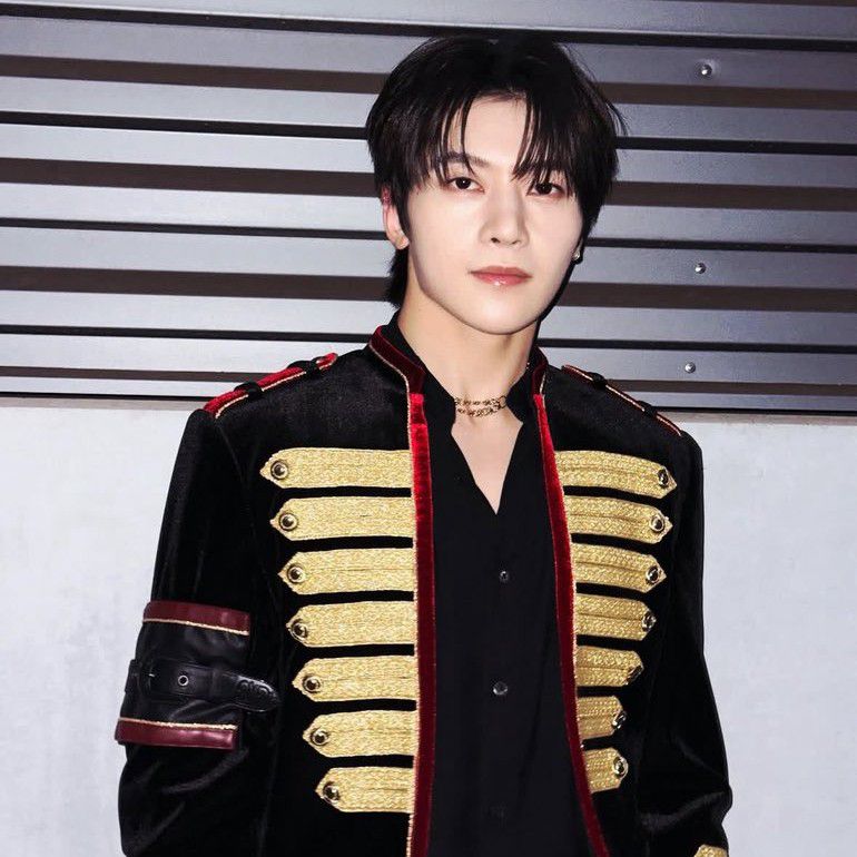 ソク・マシュー (ZEROBASEONE)の舞台裏ショット