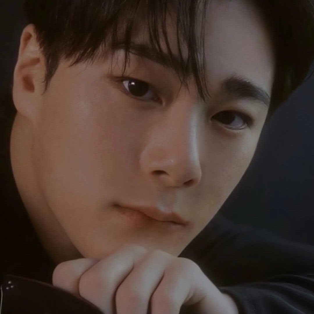 A moment captured by Moonbin (ASTRO)'s fan
