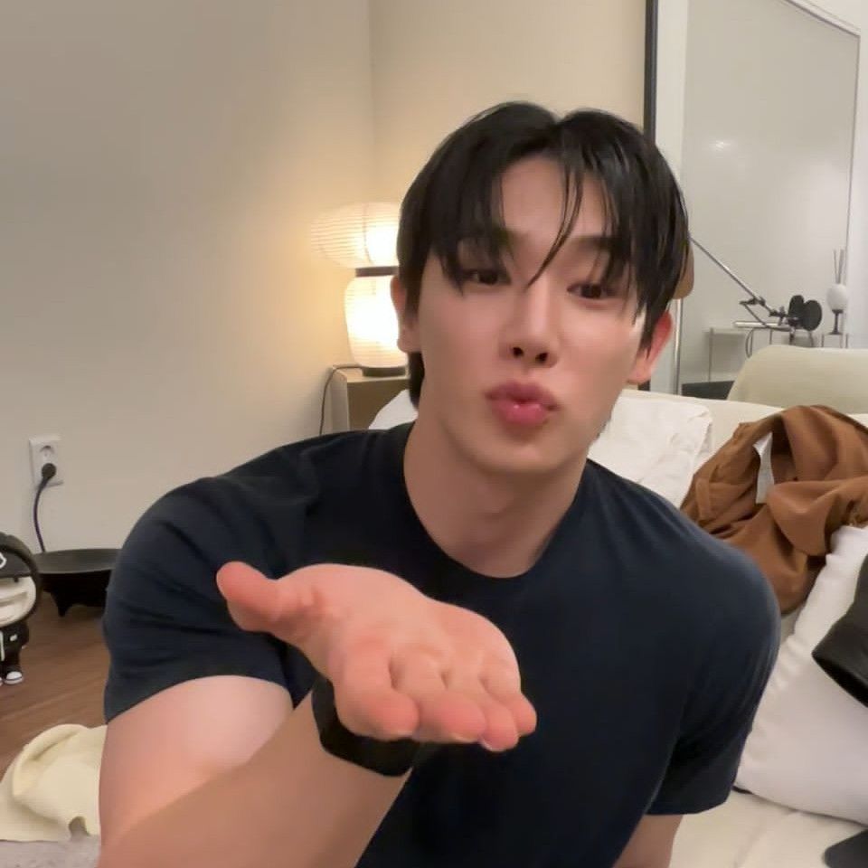 Latest photo of Wonho
