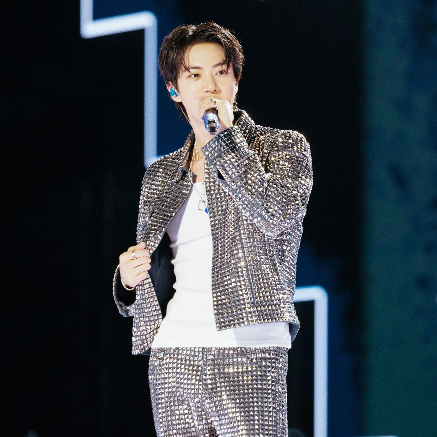 ジン (BTS)の舞台裏ショット