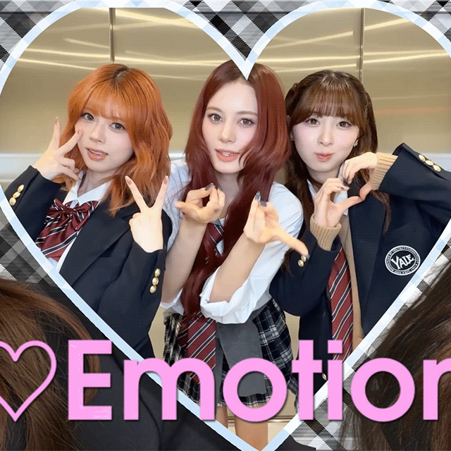 A moment captured by Miihi (NiziU)'s fan