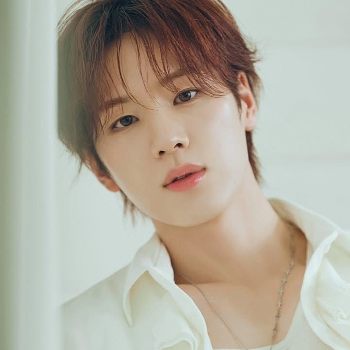 Recent activity shot of Yoonsung (8TURN)