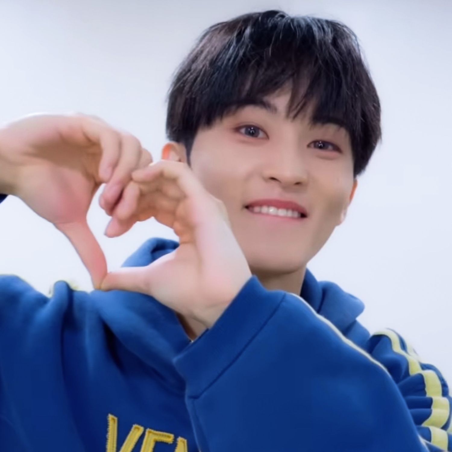 Latest photo of Mark (NCT 127, NCT DREAM)