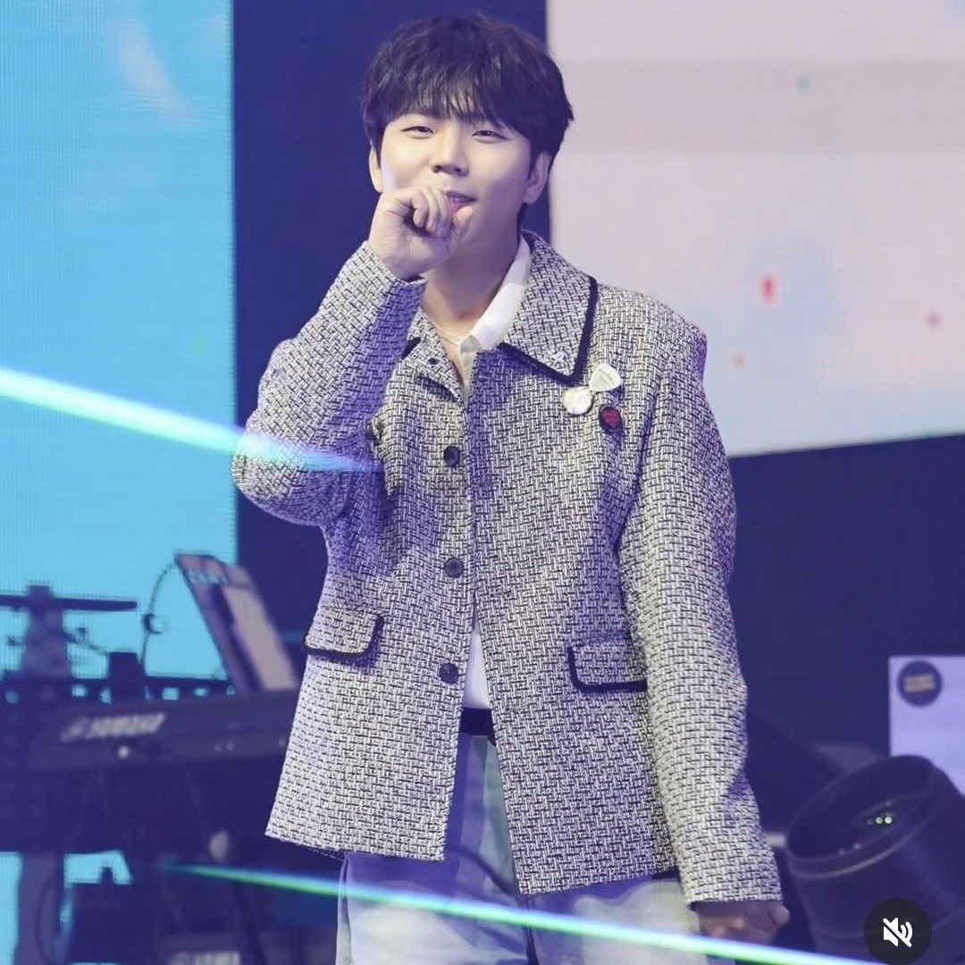 Recent activity shot of Jung Seunghwan