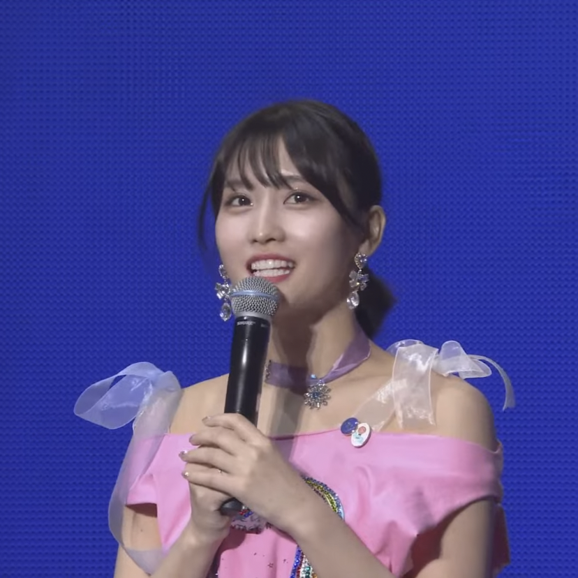 モモ (TWICE)の最近の活動写真